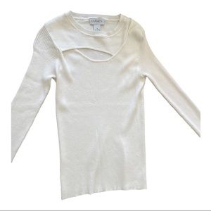 Carmen Marc Valvo Women’s Three Quarter Sleeve White Key Hole Shirt Size Medium